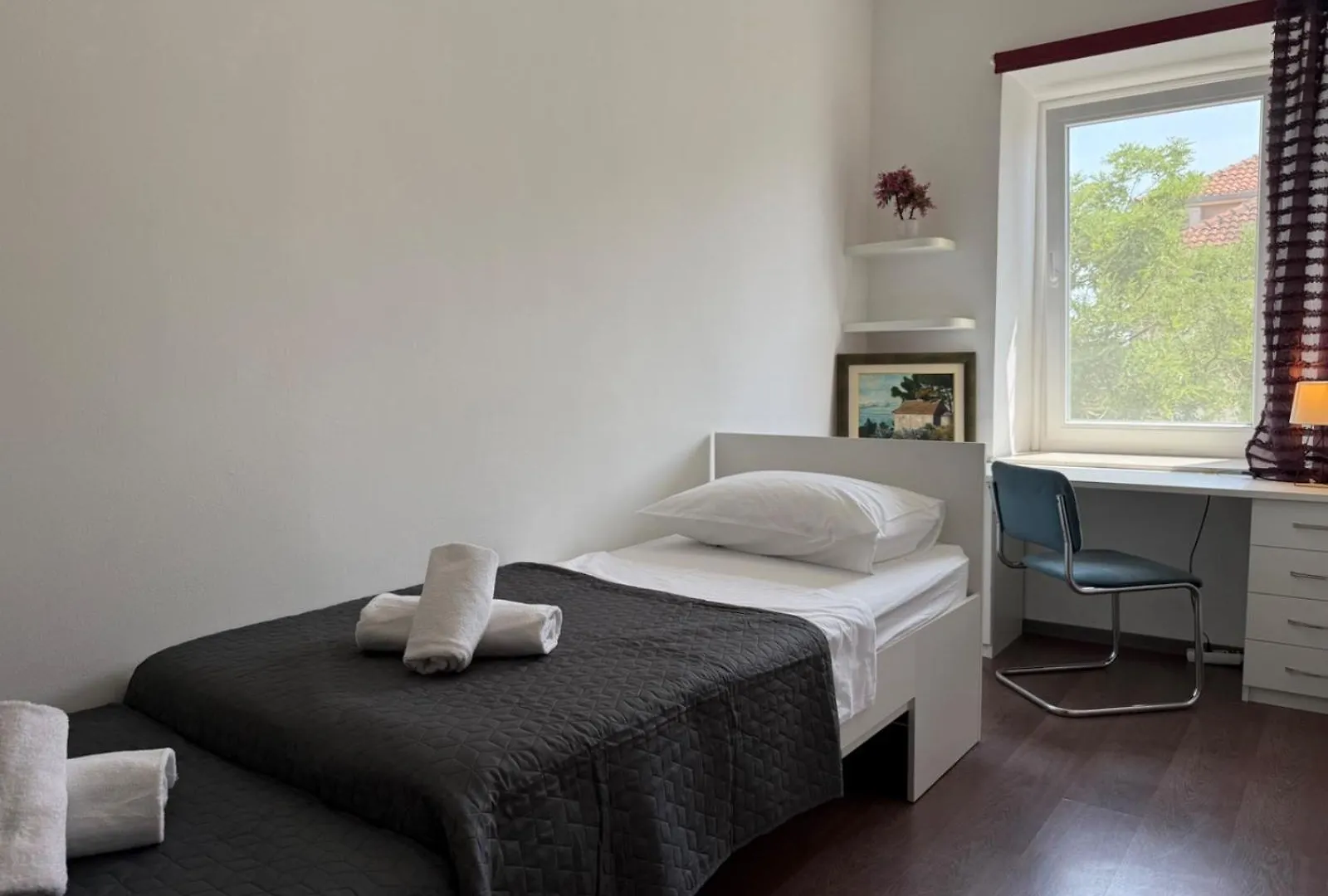 Petrus Superior Apartment - Spacious Three-Room Apartment - Prestigious Location Near Diocletian'S Palace And Bacvice Beach - The Best Restaurants Within Walking Distance - Free Parking Provided Split
