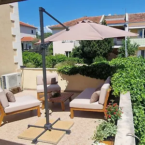 Goodmood Apartment