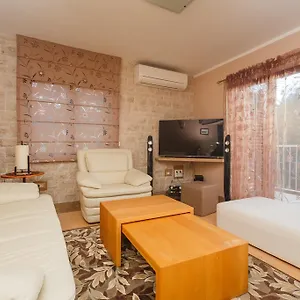 Zaninovic Apartment