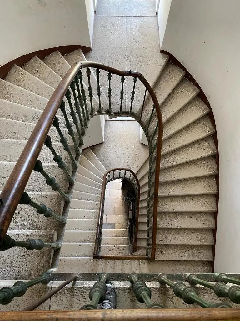 Petrus Superior Apartment - Spacious Three-Room Apartment - Prestigious Location Near Diocletian'S Palace And Bacvice Beach - The Best Restaurants Within Walking Distance - Free Parking Provided Split